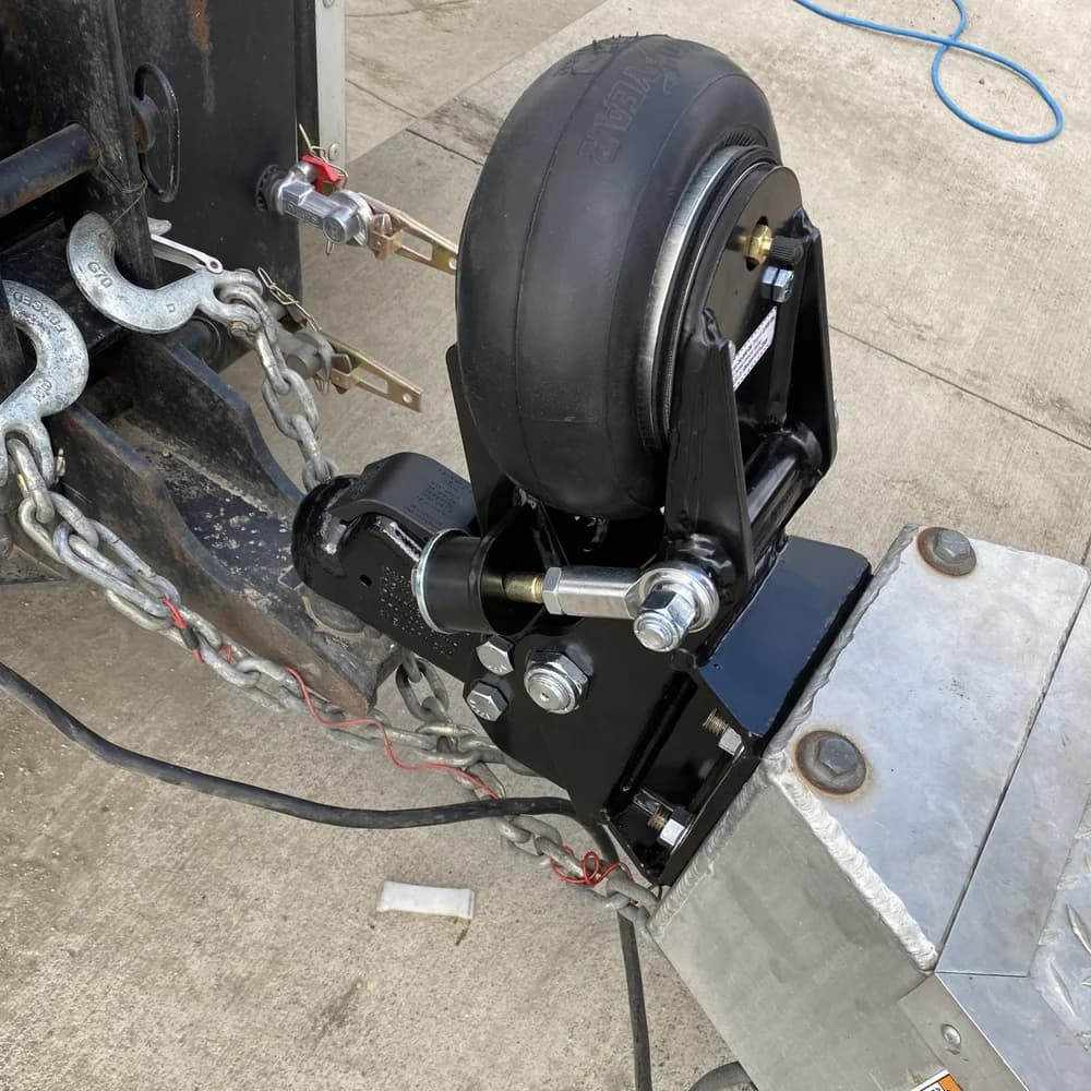 Shocker HD Air Trailer Tongue Mount & Demco Coupler for 2-5/16" Ball - 21,000 lbs — Shocker air trailer tongue mount (SKU SH-HD4500-D14040-81-B)